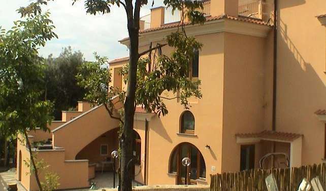 Tarifas baratas de hotel y hostal y disponibilidad en Sorrento