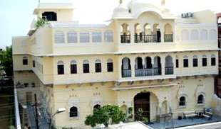 Reserve hoteles y hostales ahora en Jaipur