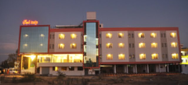 Hotel Sai Grand Castle Inn, Shirdi, India